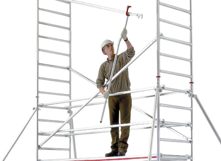 Maatwerk aluminium constructie van Hymer Project met ladders, trappen en platformoplossingen
